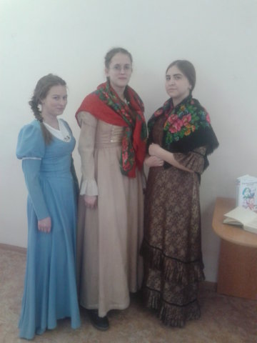 Читая  Островского