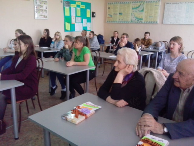 Конкурс чтецов «Строки, опалённые войной»