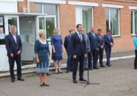 Торжественная линейка в Емельяново Торжественная линейка в Емельяново