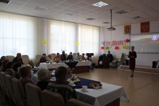 «Матрена и Цветочек поздравляют!»