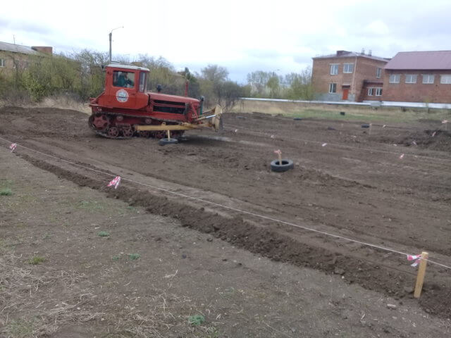 Финал конкурса профессионального мастерства «Управление трактором» (Видео)