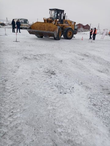 Компетенция Управление фронтальным погрузчиком 2019