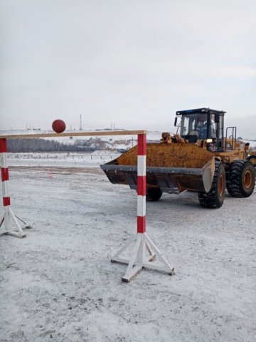 Компетенция Управление фронтальным погрузчиком 2019