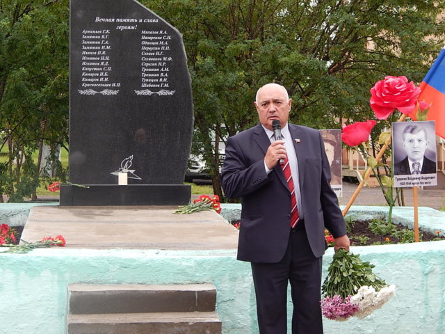 Памятник защитникам Отечества открыт в Емельяновском районе