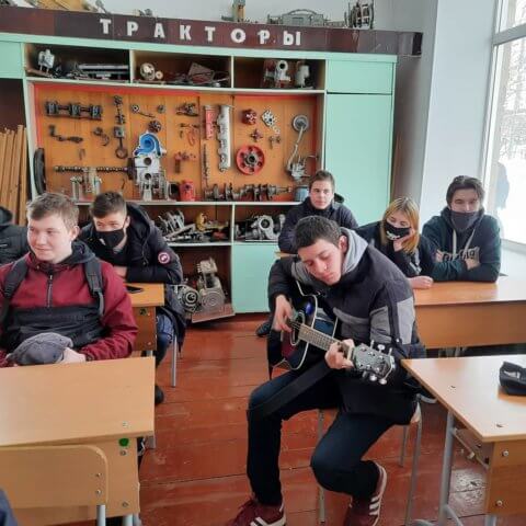 Урок трудовой доблести и встреча с представителями различных  организаций Козульского района