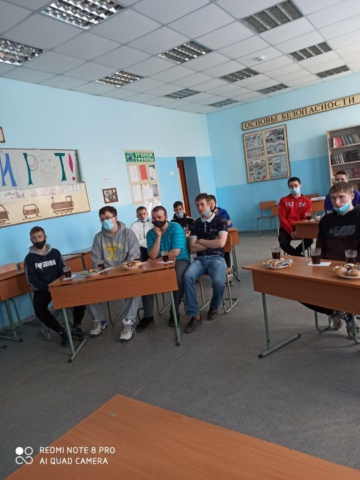 «Открой рот!»