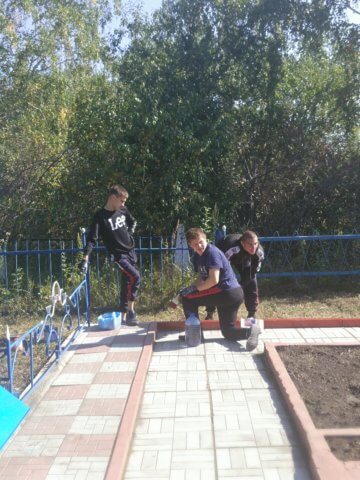 Субботник на мемориале Блокадников