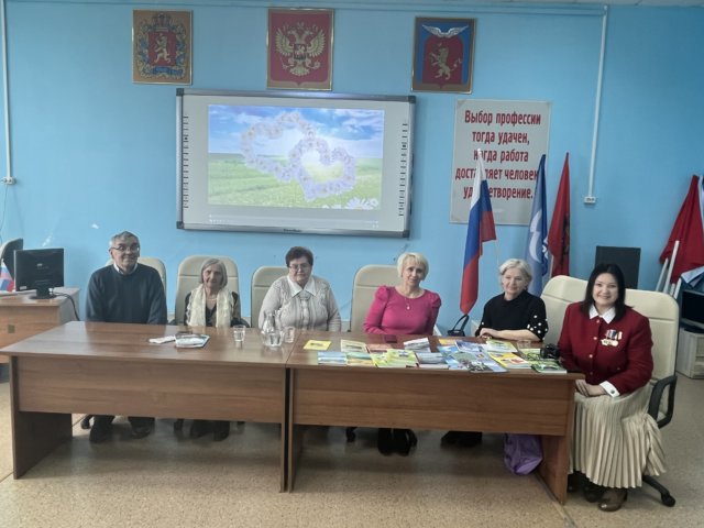 «…Поэзия – это живопись, которую слышат…»