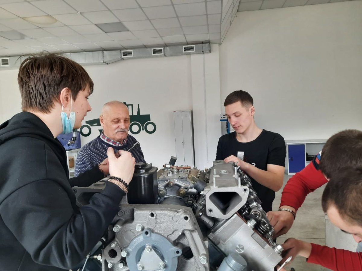 Управление автогрейдером