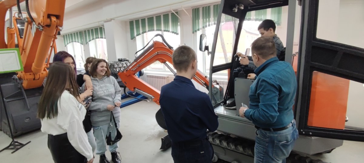 Управление экскаватором