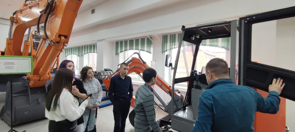 Управление экскаватором