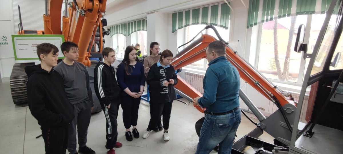 Управление экскаватором