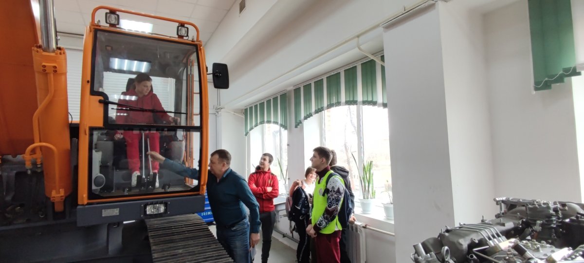 Управление экскаватором