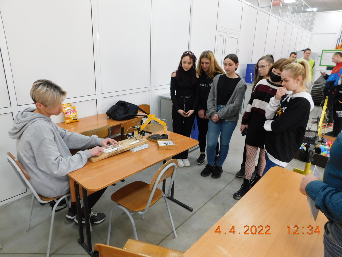 Управление экскаватором