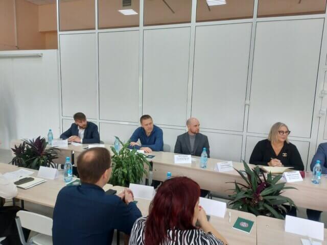 Круглый стол на тему: «Безопасные и качественные автомобильные дороги»