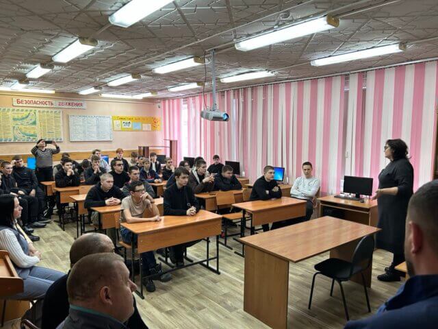 Встреча студентов Березовского филиала с представителями работодателя