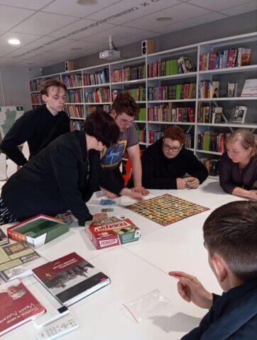 «Возьми себе в пример героя!»